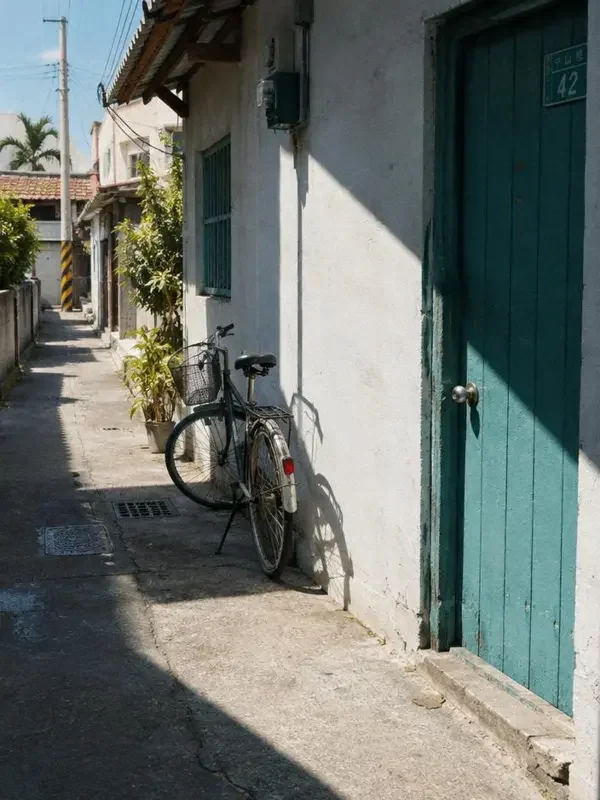 小镇的午后海报，免费a v网站糖豆首映片单